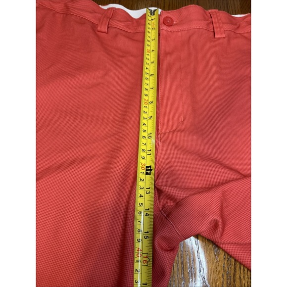 Reebok Golf Shorts Mens Sz 44 Plaid Flat Front Performance Stretch Casual Coral - Picture 6 of 9